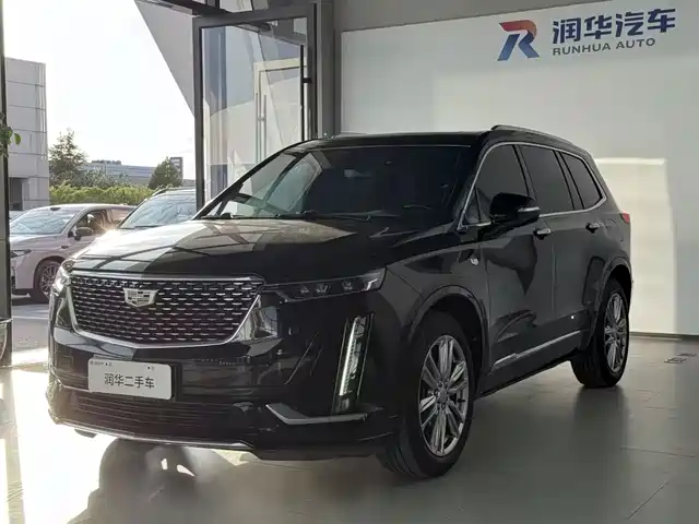 Cadillac XT6 2.0T, 7 мест, полный привод, Люкс