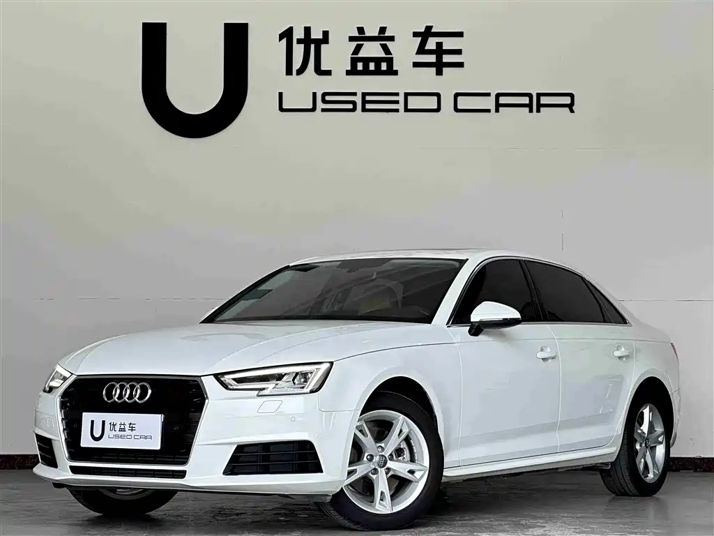 Audi A4L 2017 40 TFSI Fashion Edition
