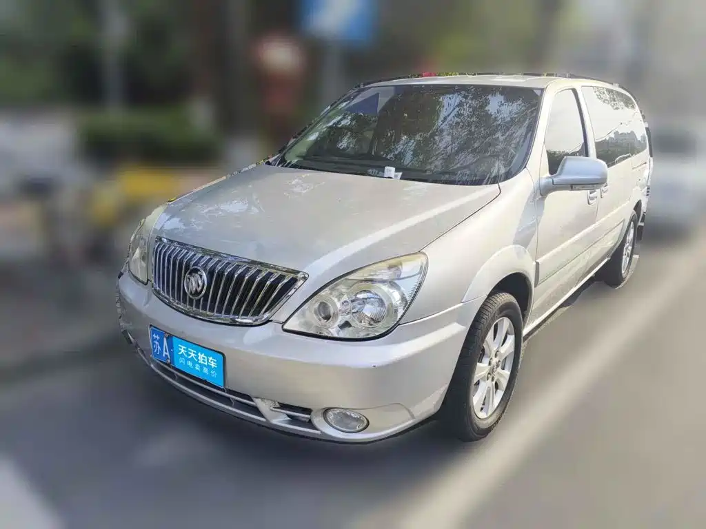 Фото 1 - Buick GL8