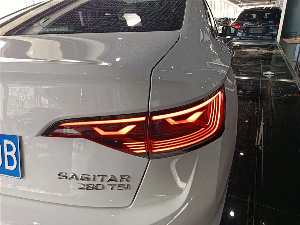 Volkswagen Sagitar 2023 280TSI DSG Beyond Lite фото 8