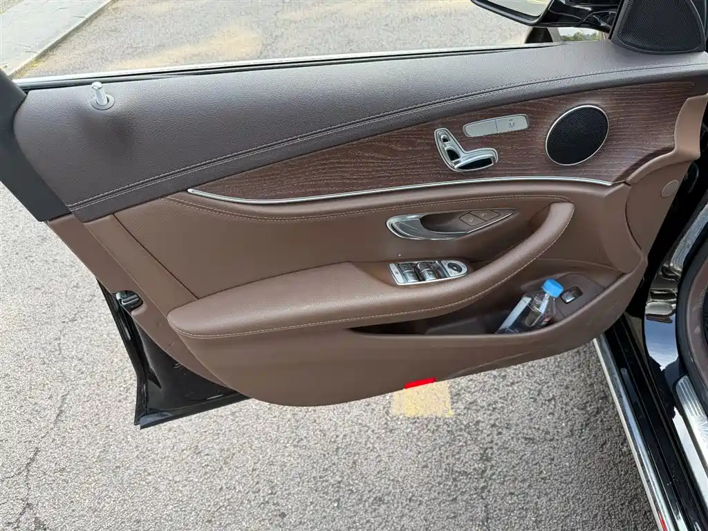 Mercedes-Benz E-Class 2021 E 260 L фото 6