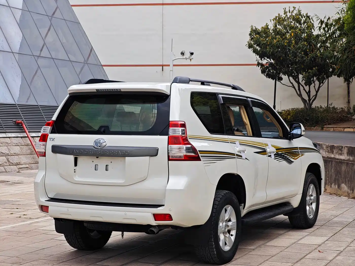 Toyota Prado (Import) 2014 2.7L Automatic Standard Edition фото 4