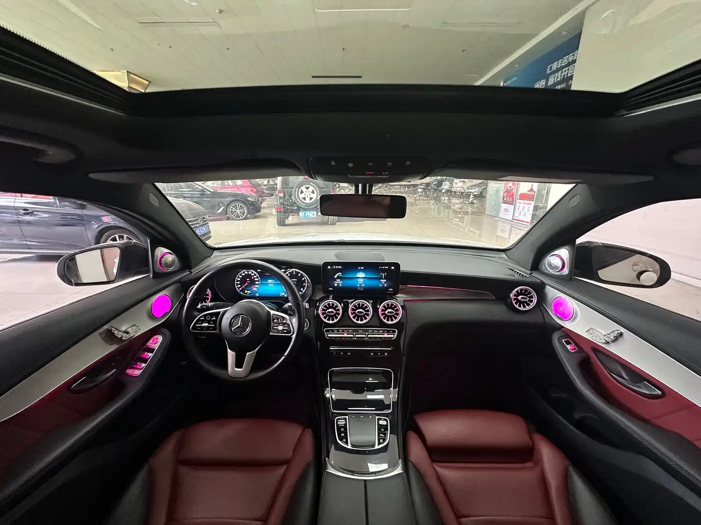 Mercedes-Benz GLC Coupe 2020 GLC 260 4MATIC Coupe SUV фото 15