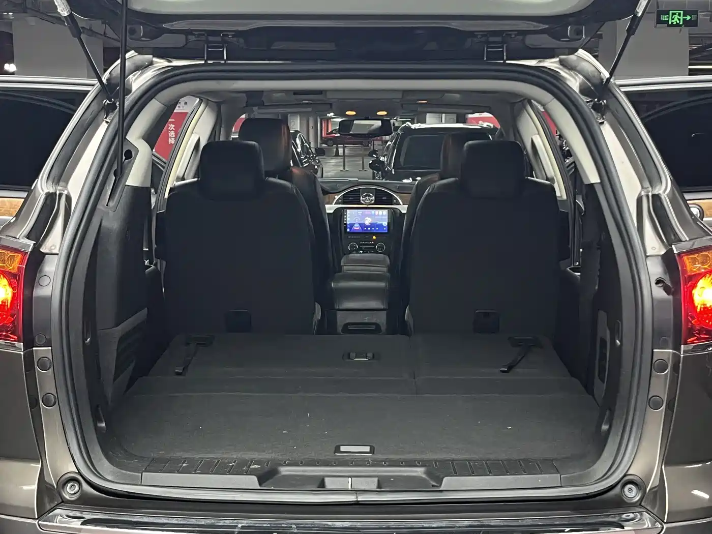 Buick Enclave 2010 3.6L Flagship Edition фото 24
