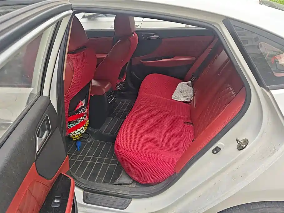 Hyundai Mistra 2014 1.8L Auto Comfort GL фото 11