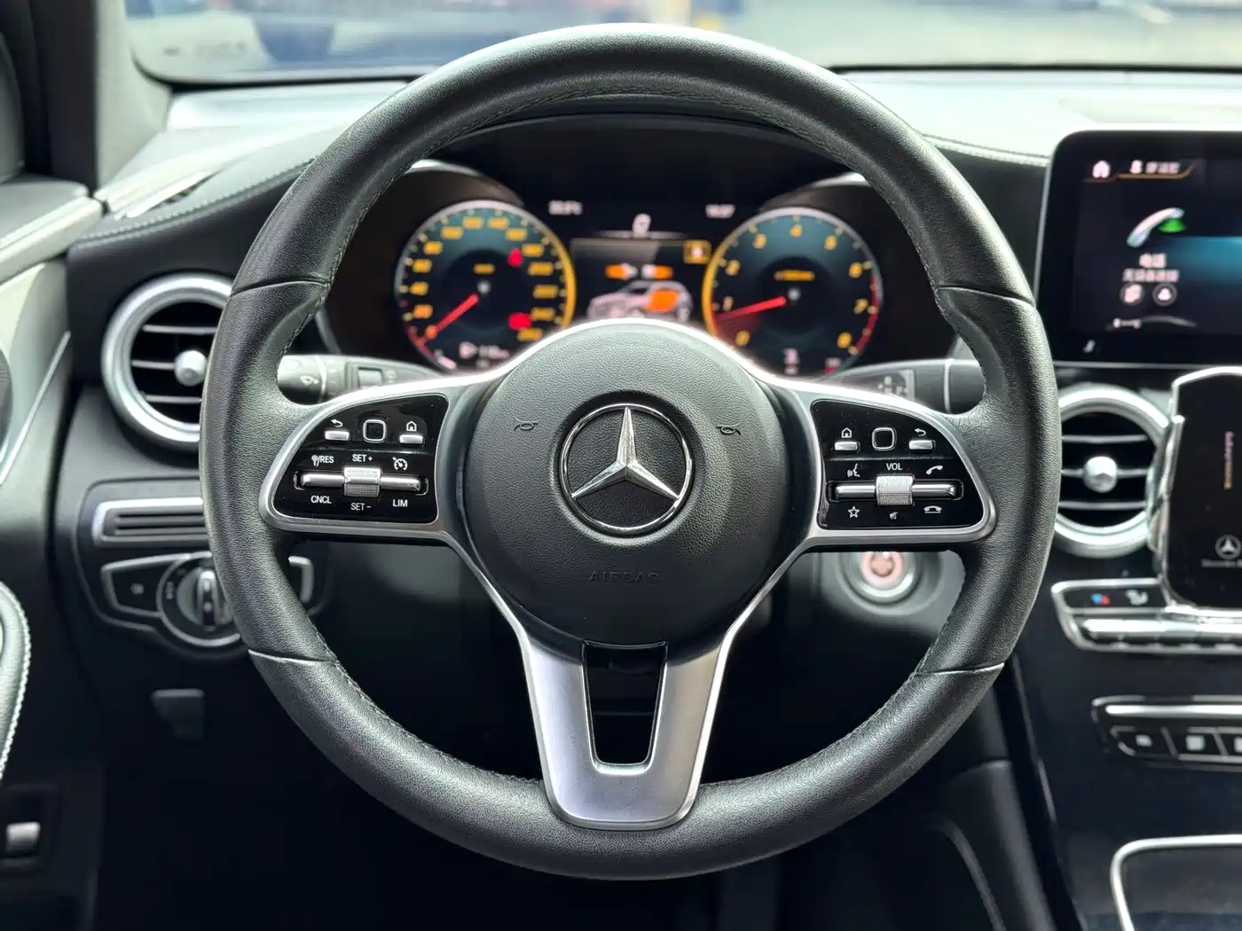 Mercedes-Benz GLC 2021 GLC 260 L 4MATIC Sporty фото 7