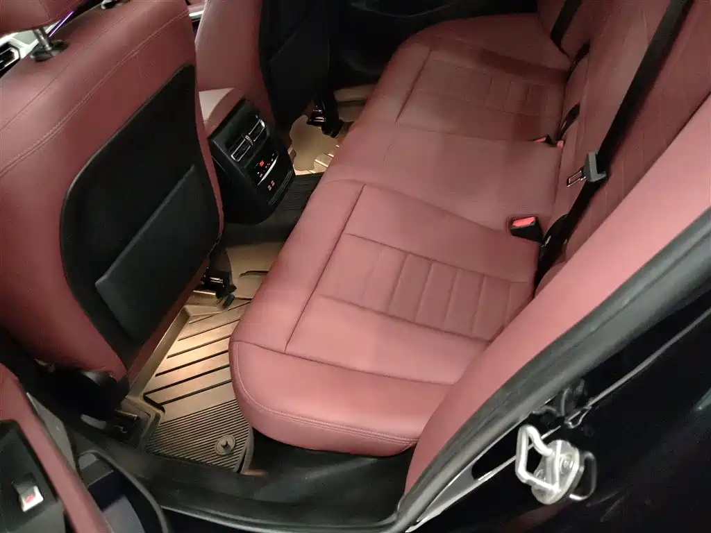 BMW 3 Series 2021 325i M Sport Package фото 10