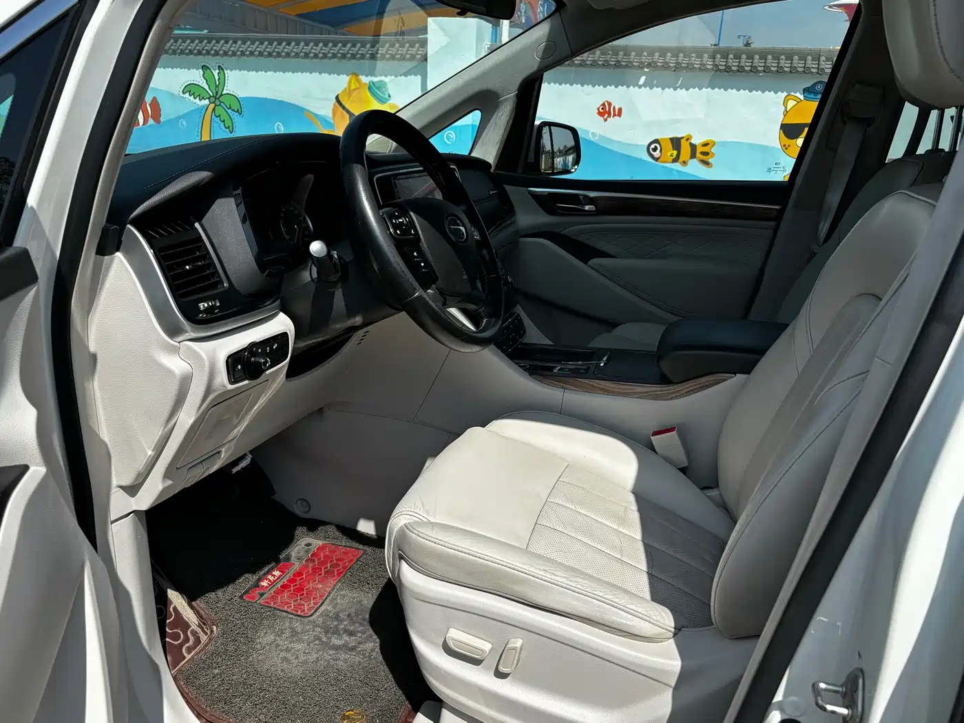 GAC Trumpchi Trumpchi M8 2018 320T Exclusive Edition фото 8
