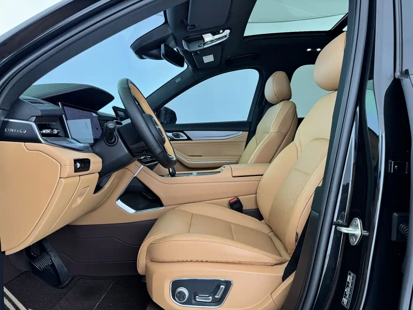 Lynk & Co 09 EM-P 2025 Model 2.0TD EM-P 4WD Max 5-Seater фото 6