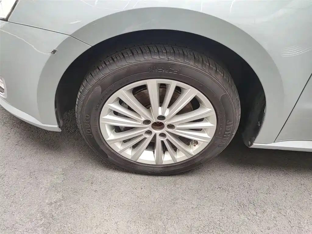 Volkswagen Lavida Tour 2013 1.4TSI Automatic Comfort фото 23