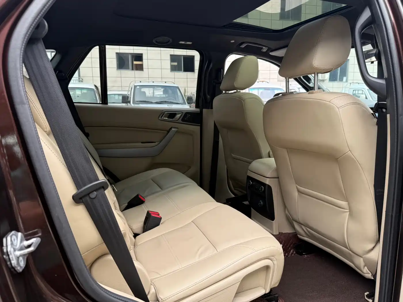 Ford Everest 2017 2016 2.2T Diesel Manual 4WD Luxury Edition