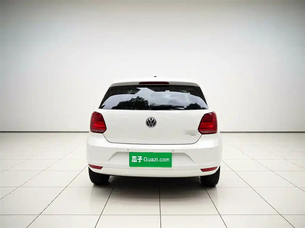Volkswagen Polo 2016 1.6L Automatic Comfort фото 4