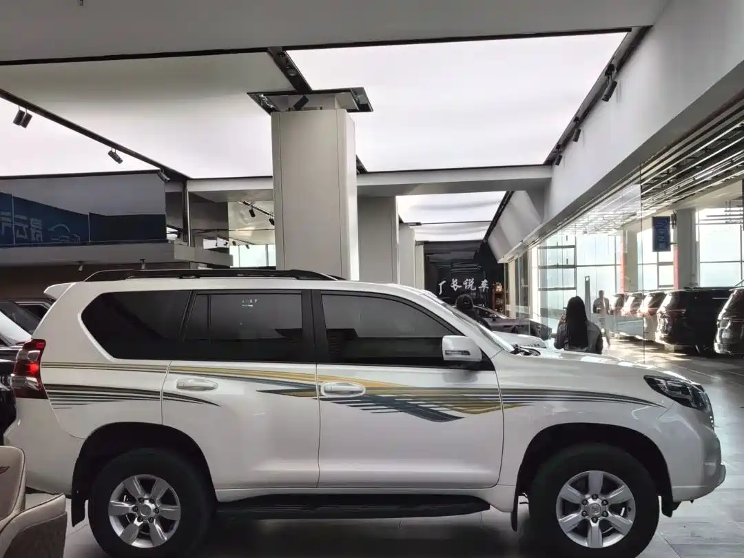 Toyota Prado 2015 2.7L Automatic Standard фото 5