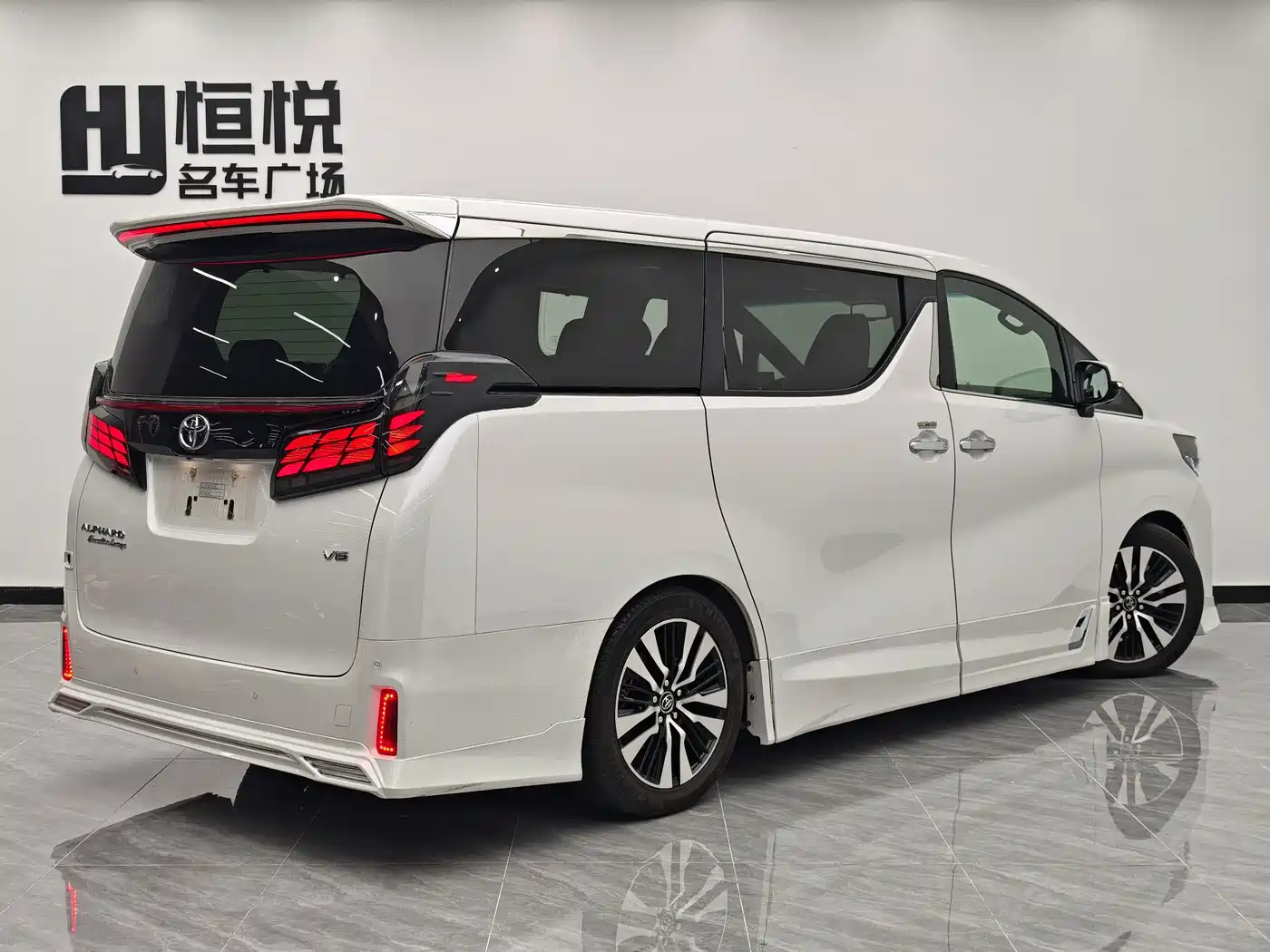 Toyota Alphard 2018 Facelift 3.5L Premium Edition фото 3
