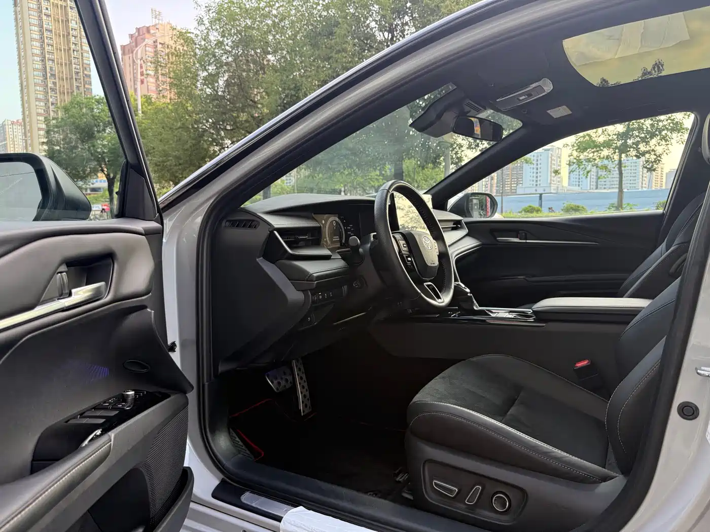 Toyota Camry 2024 Model Dual Hybrid 2.0HXS Sport Plus Edition фото 7