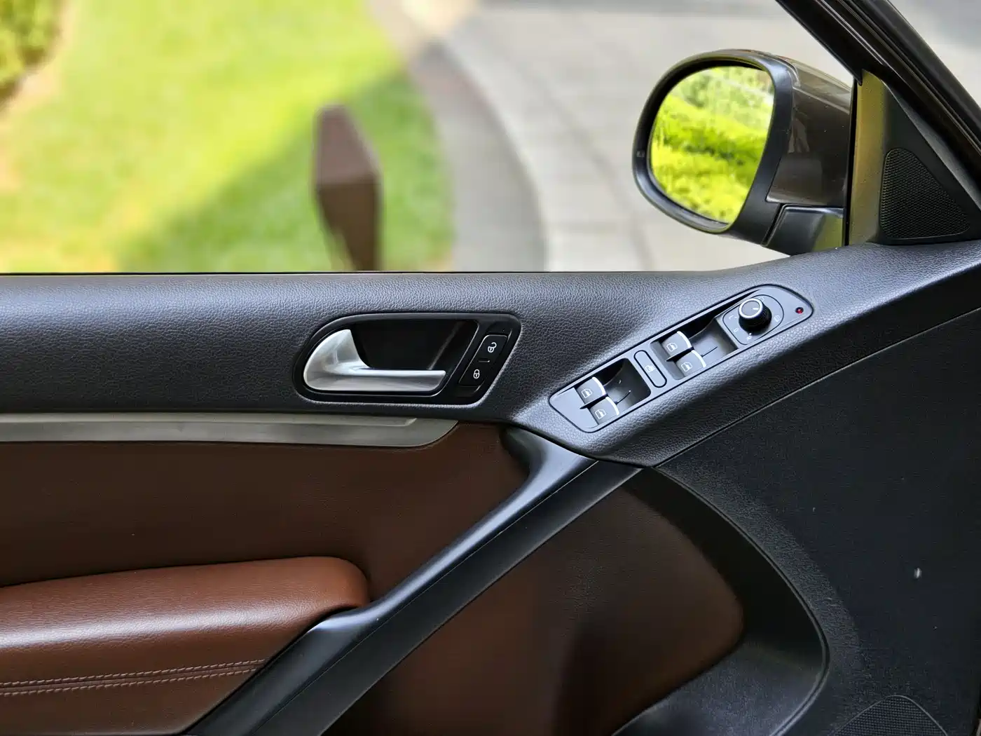 Volkswagen Tiguan 2013 1.8TSI Auto 4WD Luxury фото 19