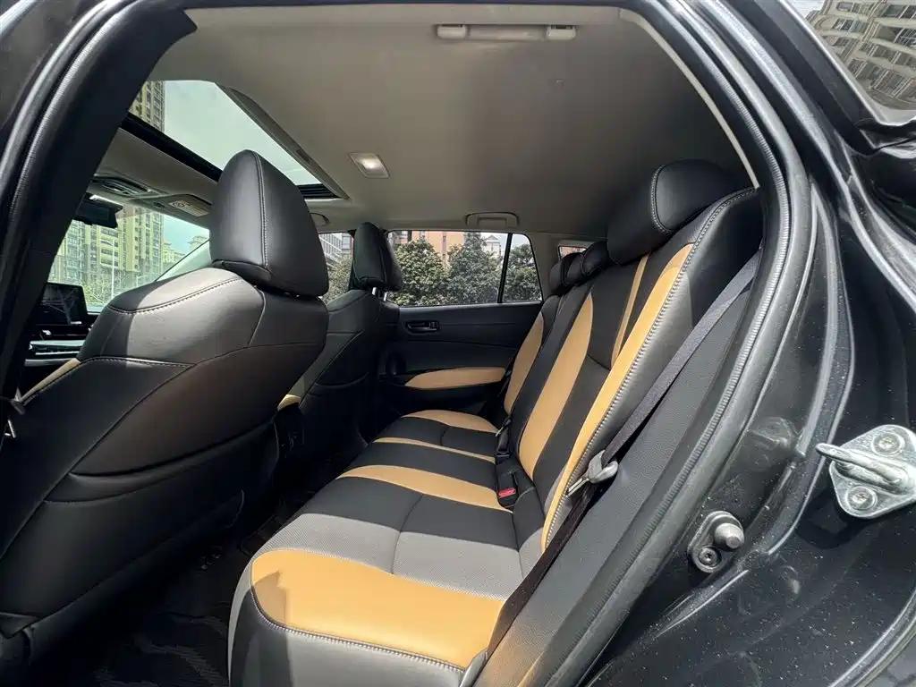 Toyota Corolla Cross 2022 2.0L Elite Edition фото 6