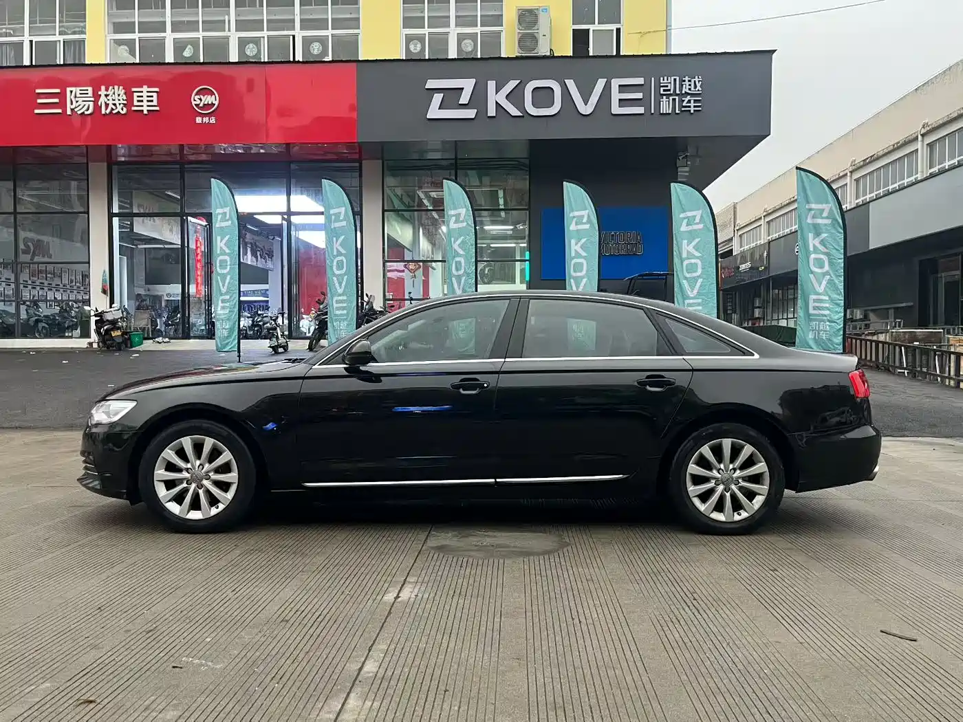 Audi A6L 2014 30 FSI Comfort фото 4
