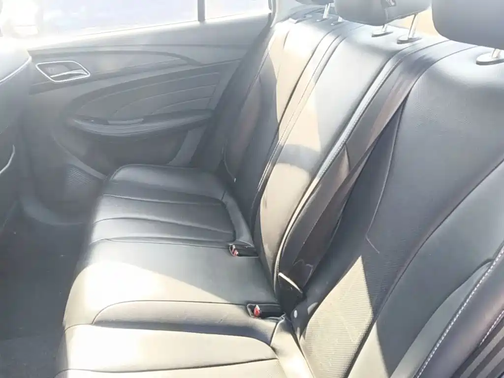 Roewe i5 2019 2019 1.5L Manual 4G Langhao Edition