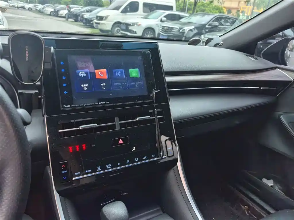 Toyota Avalon 2023 2.0L Aspiration Edition фото 6