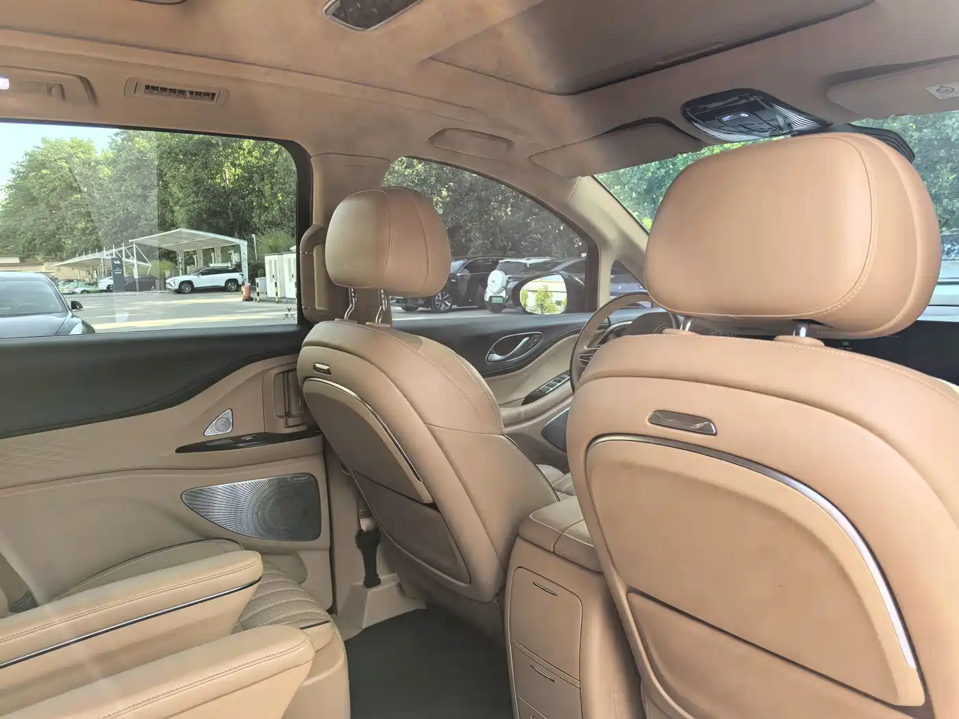 Voyah Auto Voyah Dreamer 2022 Low-carbon Dream+Smart Package фото 10