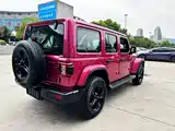 Фото 4 - Jeep Wrangler