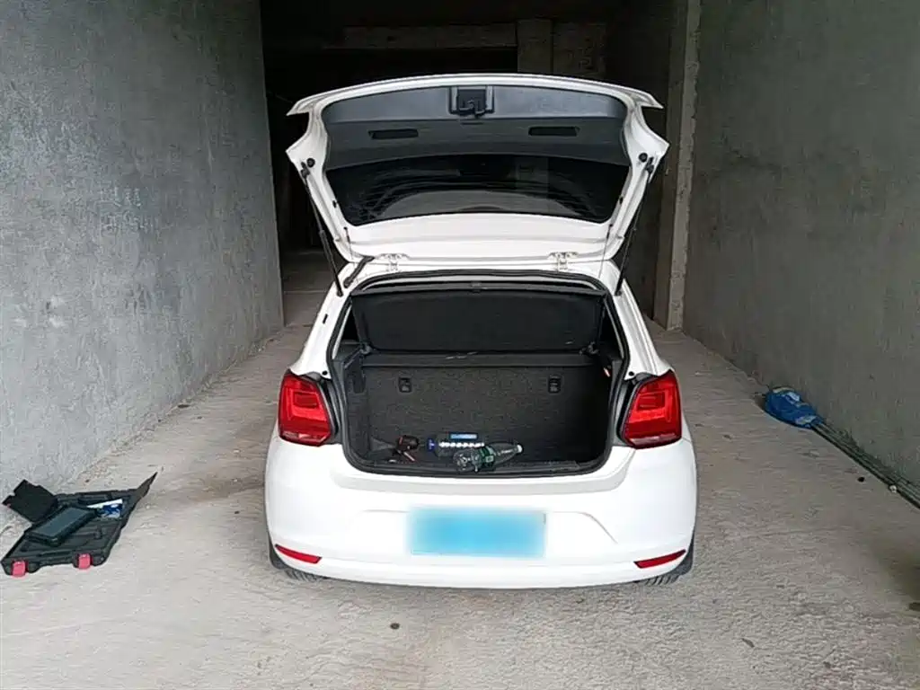 Volkswagen Polo 2016 1.4L Manual Trend фото 19