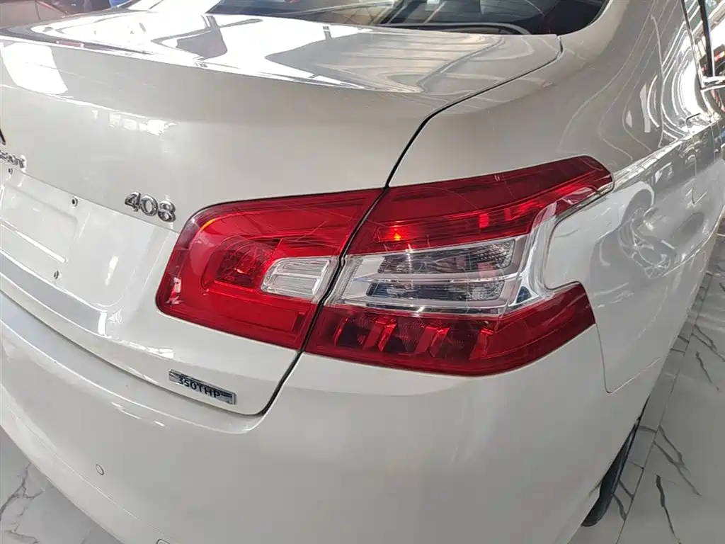 Peugeot 408 2018 350THP Automatic Luxury Edition фото 8