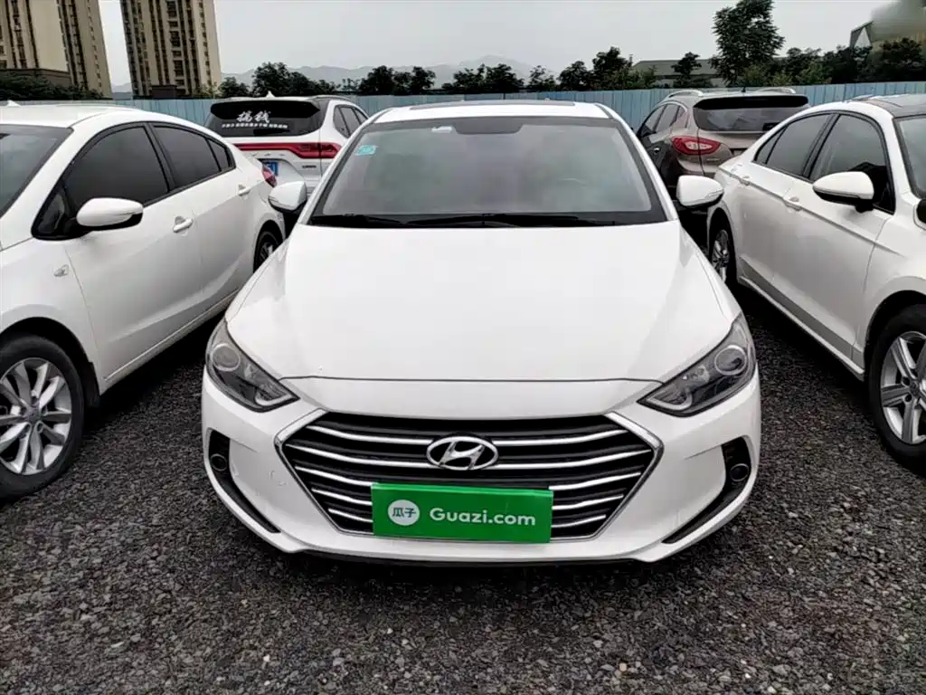 Hyundai Elantra 2016 1.4T DCT Dynamic·Vitality фото 3