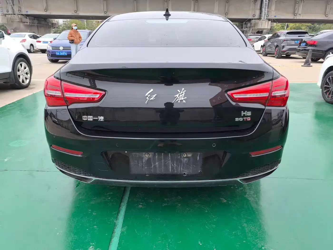 Hongqi H5 2018 30TD Smart Connect Rhythmic Edition фото 16