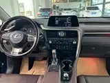 Фото 12 - Lexus RX