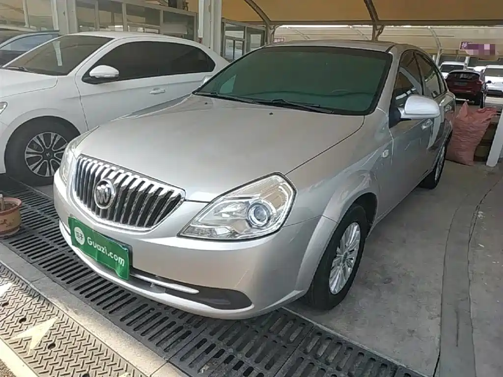 Buick Excelle 2015 1.5L Manual Classic фото 2