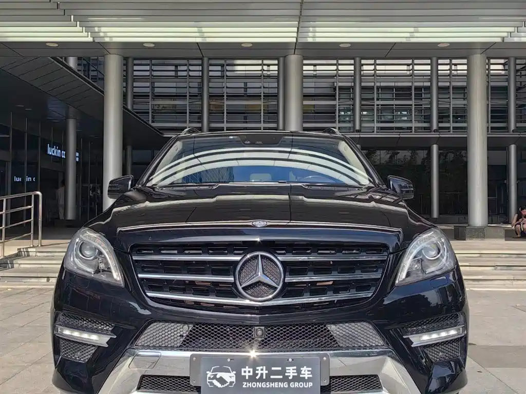 Mercedes-Benz M-Class 2014 ML 400 4MATIC Luxury фото 3