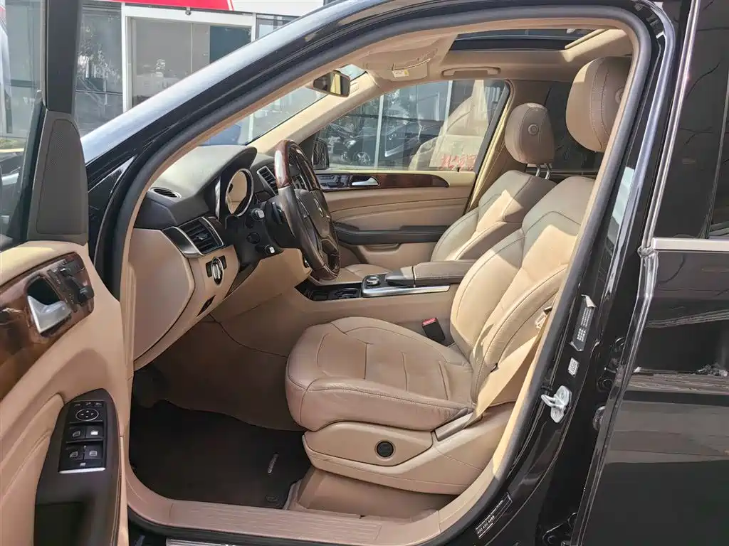 Mercedes-Benz M-Class 2014 ML 400 4MATIC Luxury фото 12