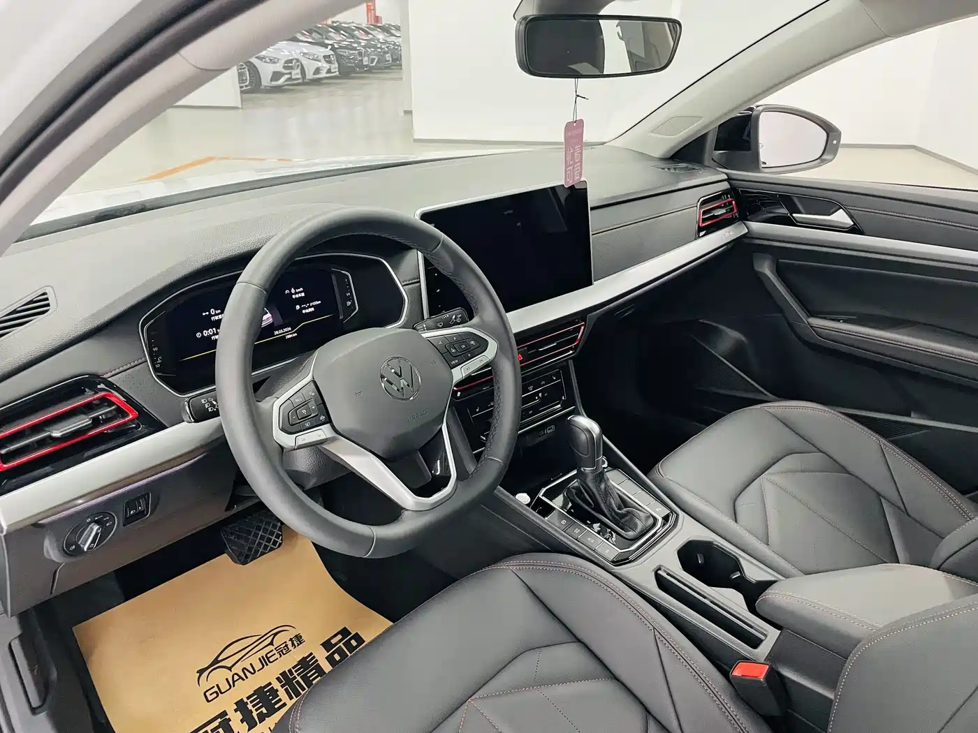 Volkswagen Lavida 2024 Model 300TSI DSG Starlight Leading Edition фото 6