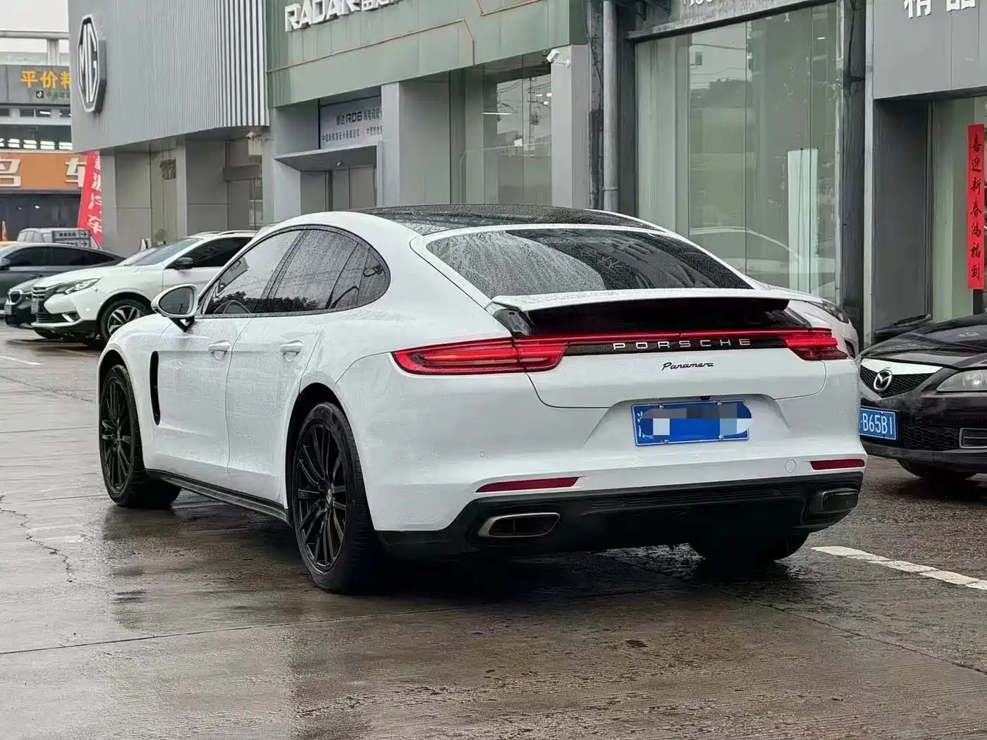 Porsche Panamera 2020 Panamera 10th Anniversary Edition 2.9T фото 8