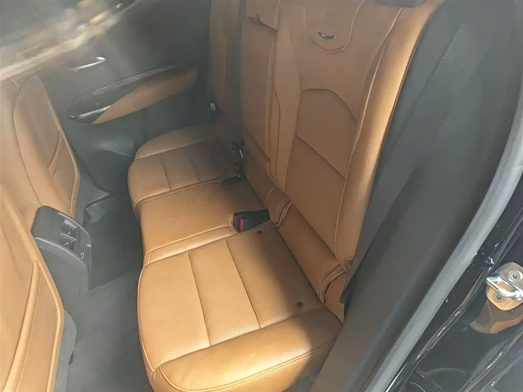Cadillac XT4 2022 28T FWD Premium фото 17