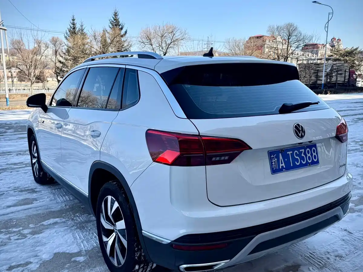 Volkswagen Tayron 2021 280TSI 2WD Luxury Smart Connect фото 4