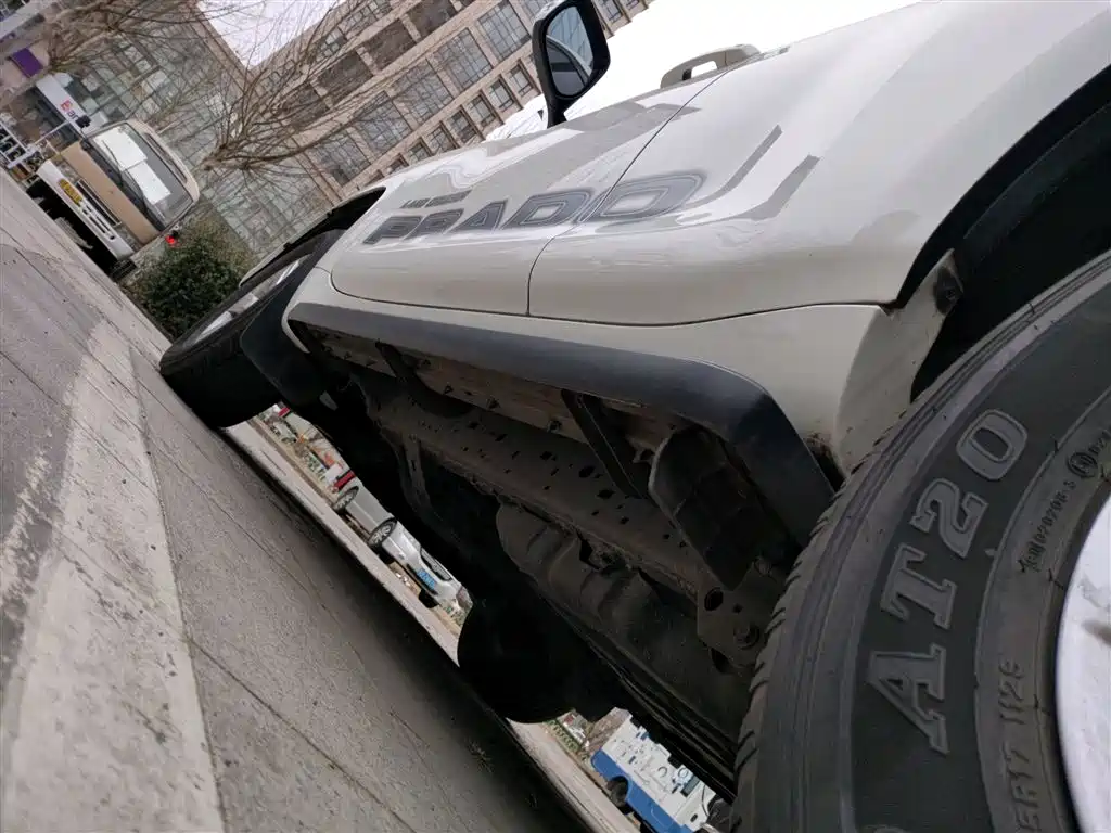 Toyota Prado 2015 2.7L Automatic Standard фото 21