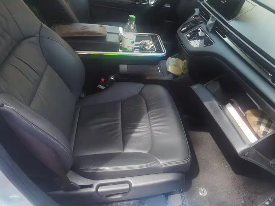 Honda Elysion 2024 2024 2.0L e:HEV Luxury Edition