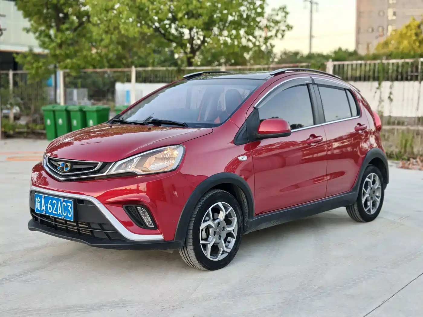 Geely Yuanjing X1 2018 2017 1.3L Auto Player Edition
