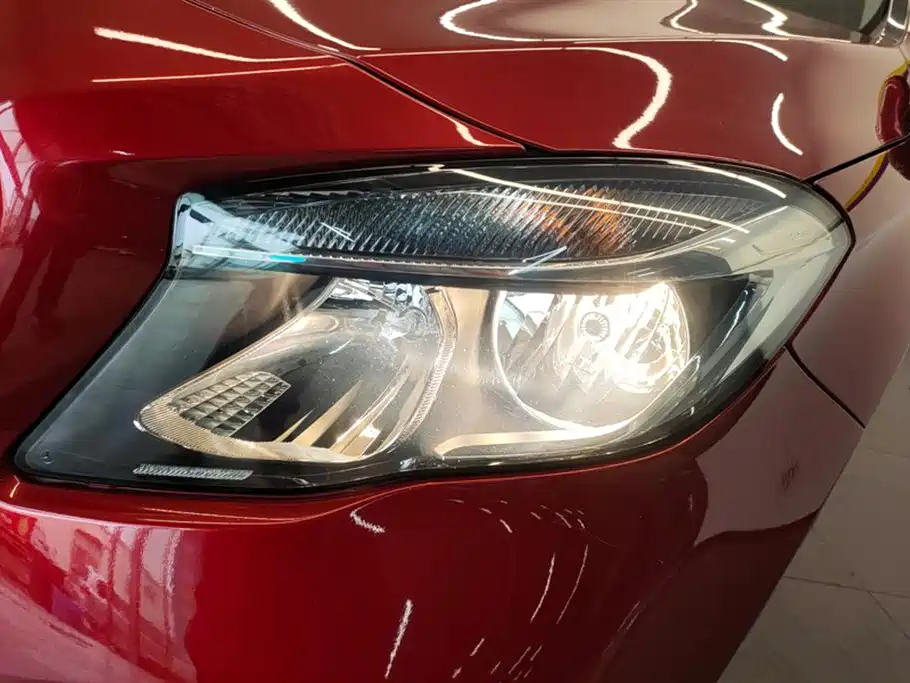 Mercedes-Benz GLA 2018 GLA 200 Dynamic фото 5