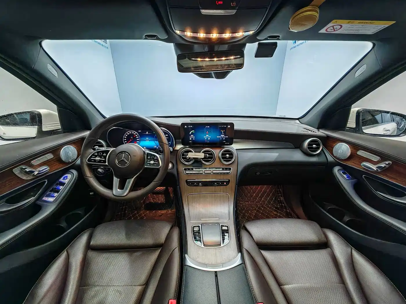Mercedes-Benz GLC 2021 GLC 300 L 4MATIC Luxury фото 10