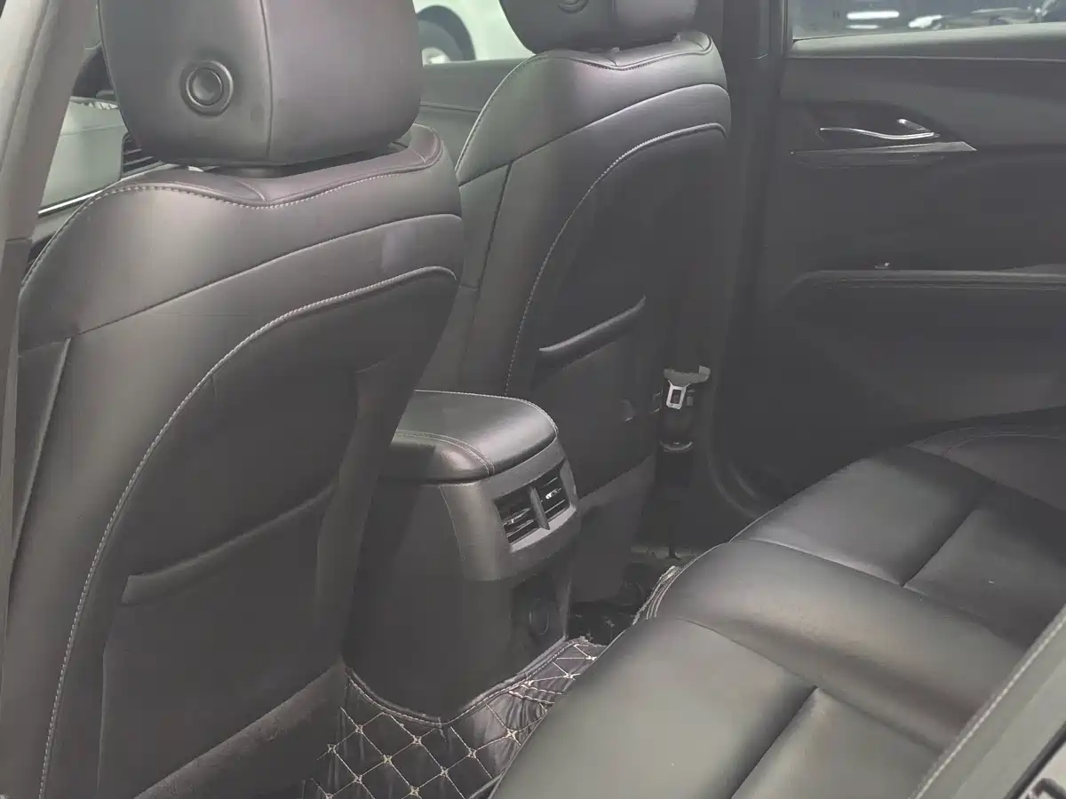 Cadillac CT4 2022 28T Fashion Style фото 9