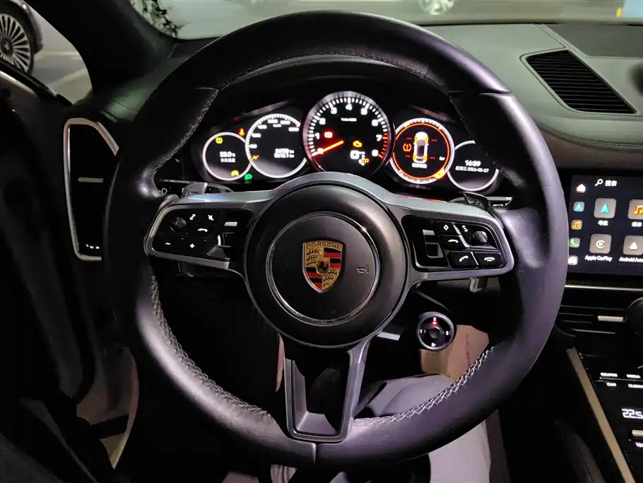 Porsche Cayenne 2022 Cayenne S Coupé 2.9T Platinum Edition фото 15