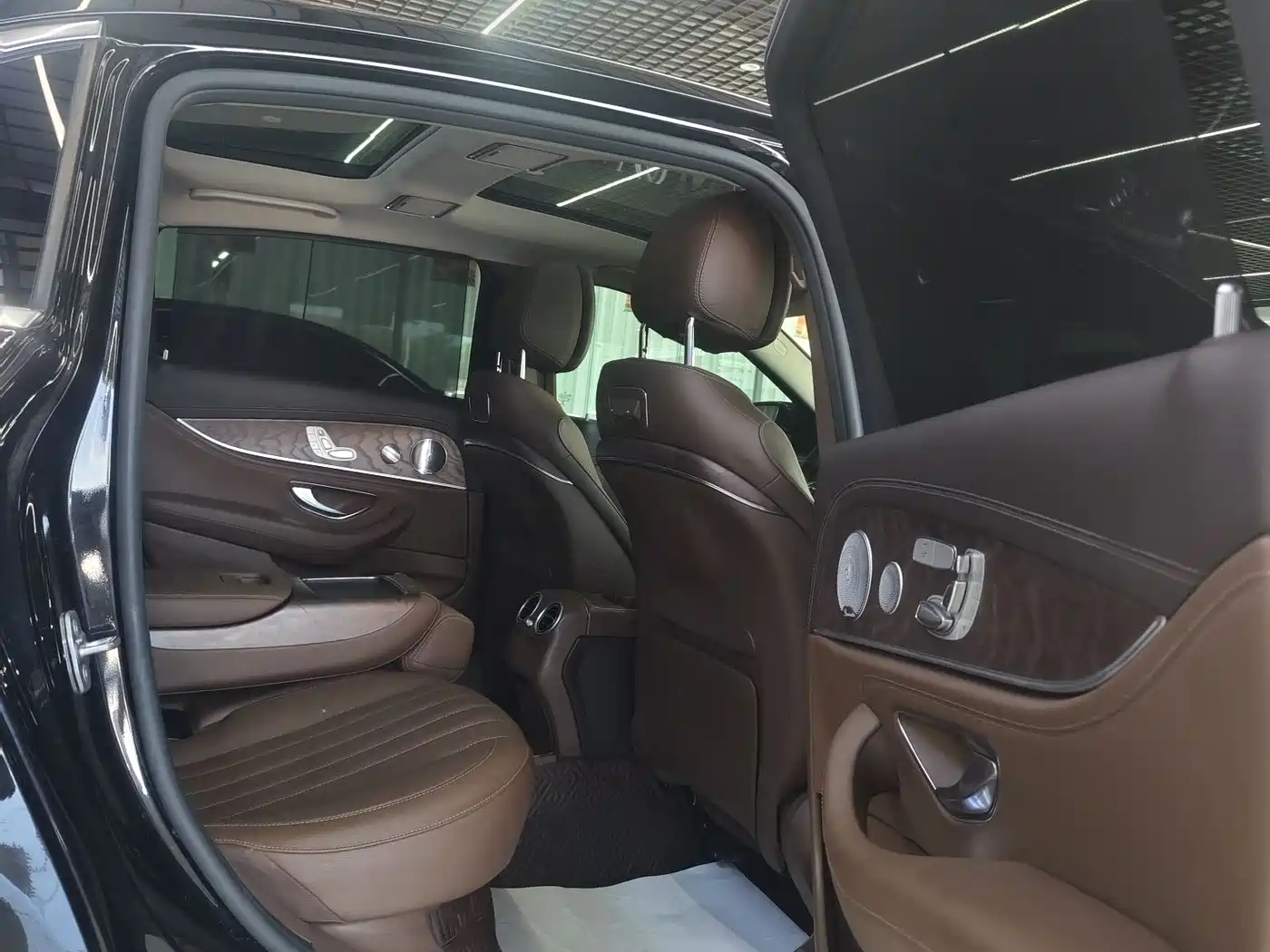 Mercedes-Benz E-Class 2020 Facelift E 300 L Exclusive фото 9