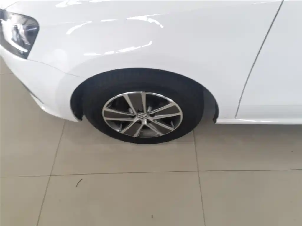 Volkswagen Polo 2016 1.4L Manual Trend фото 23