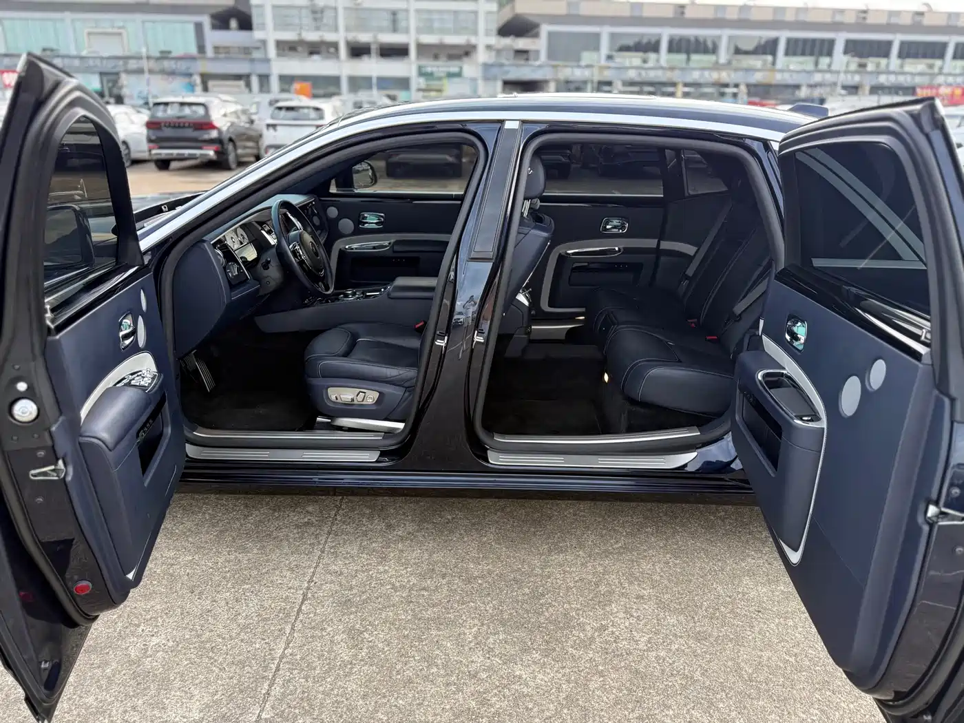 Rolls-Royce Ghost 2020 2018 6.6T Long Wheelbase Edition