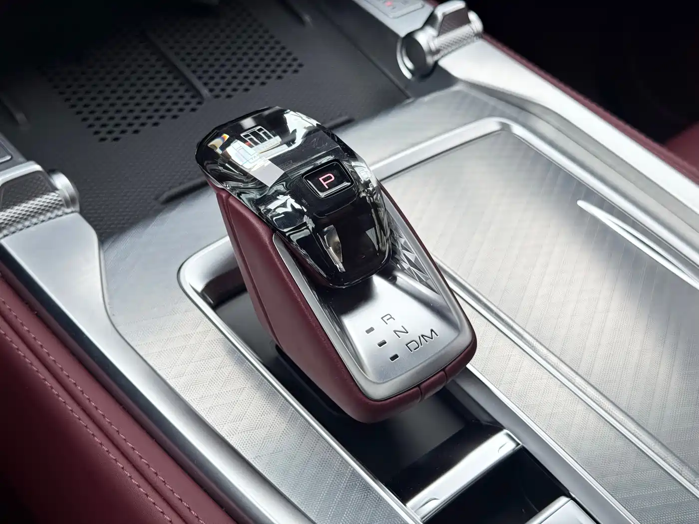 TANK TANK 700 NEW ENERGY