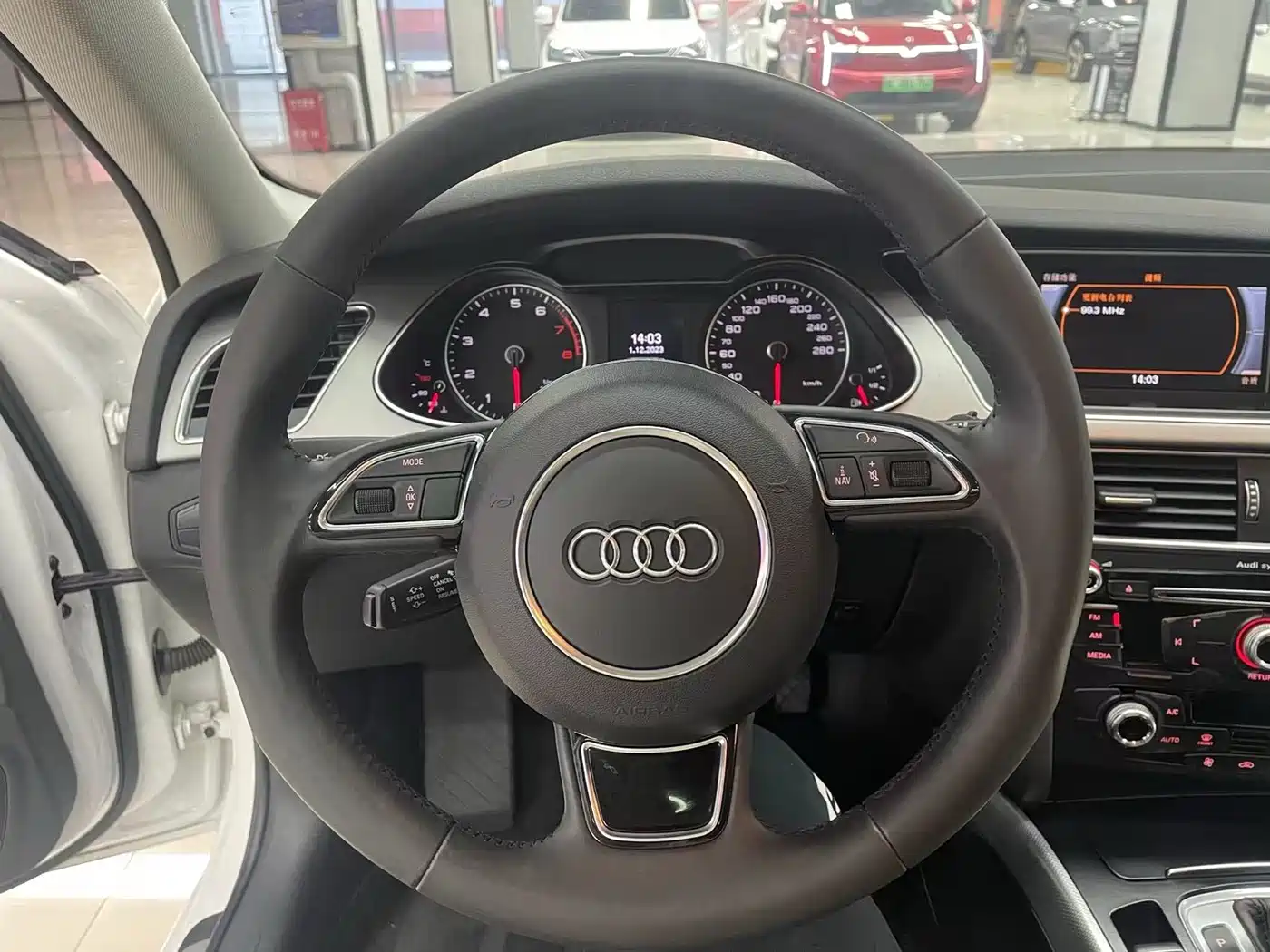 Audi A4L 2015 35 TFSI Auto Standard фото 13